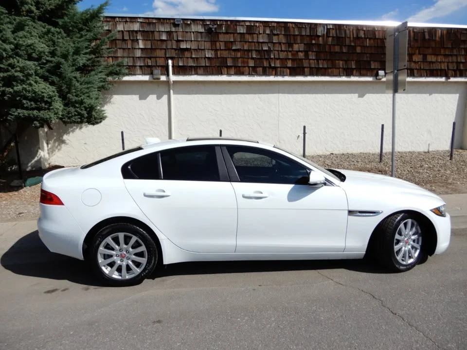 2019 Jaguar XE - Image 3 of 19