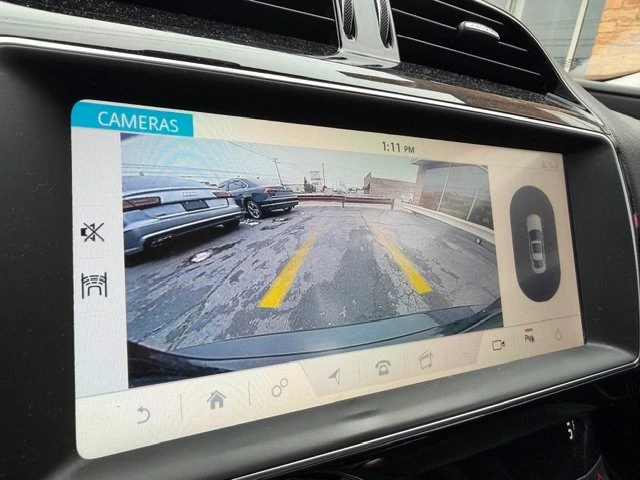 2019 Jaguar XE - Image 16 of 19