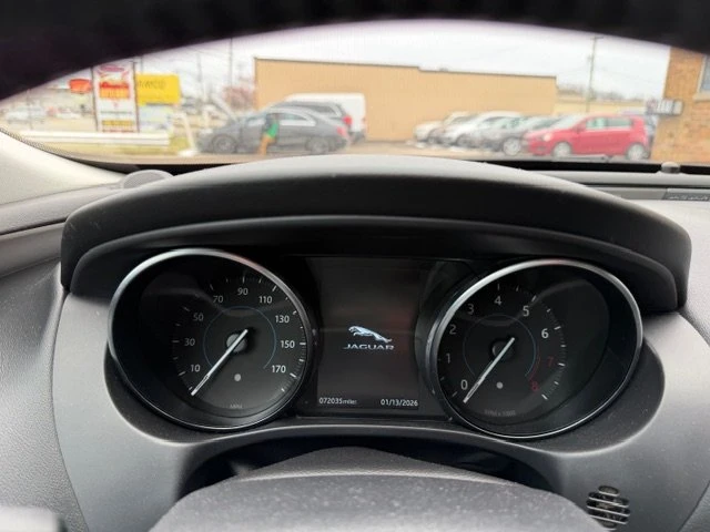 2019 Jaguar XE - Image 14 of 19