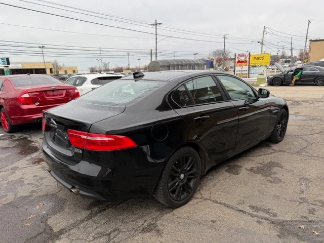 2019 Jaguar XE - Image 3 of 19