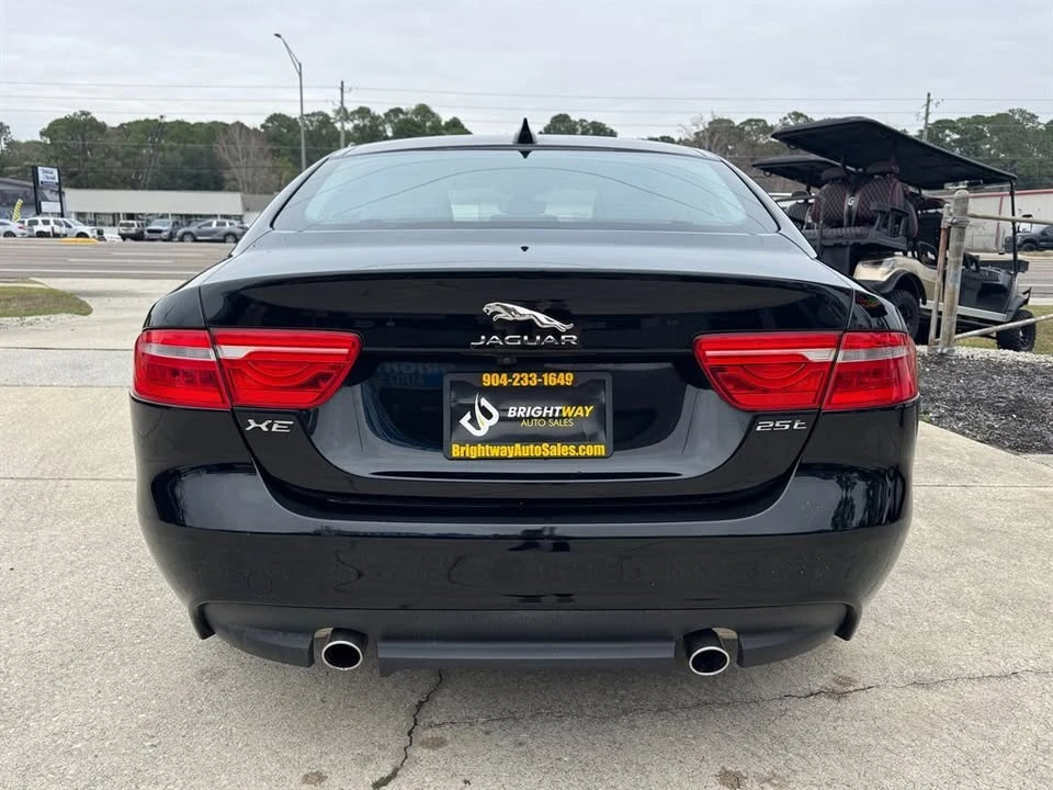 2019 Jaguar XE - Image 6 of 13