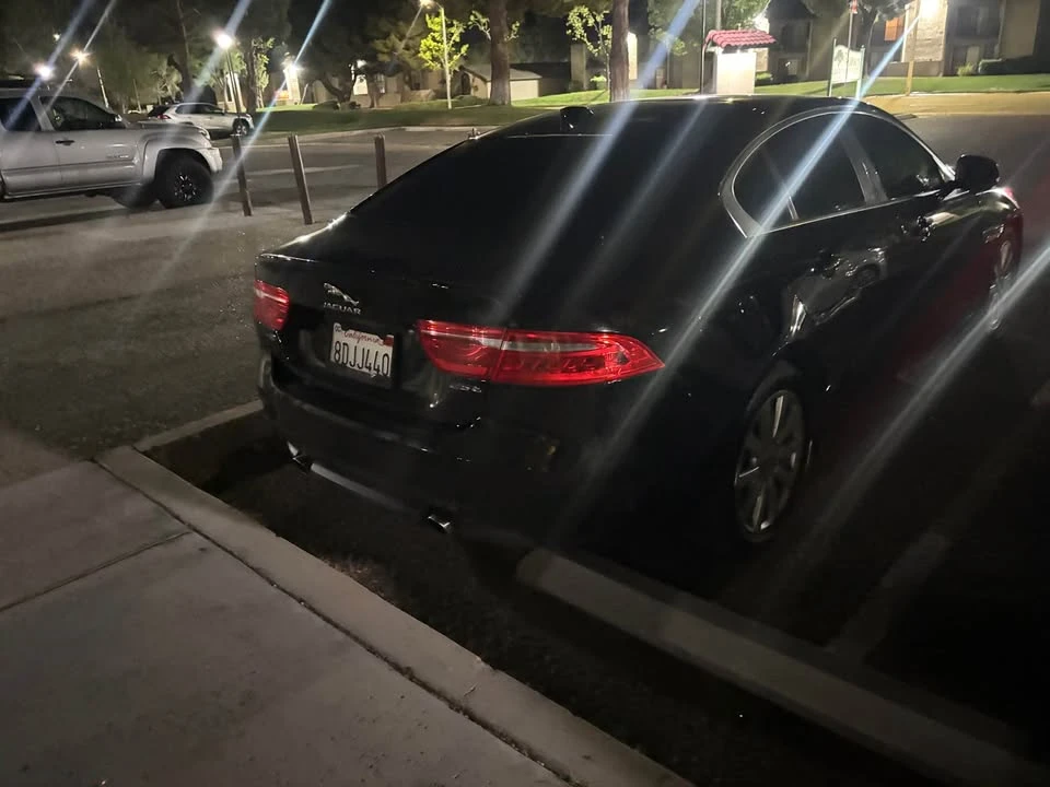 2019 Jaguar XE - Image 3 of 4