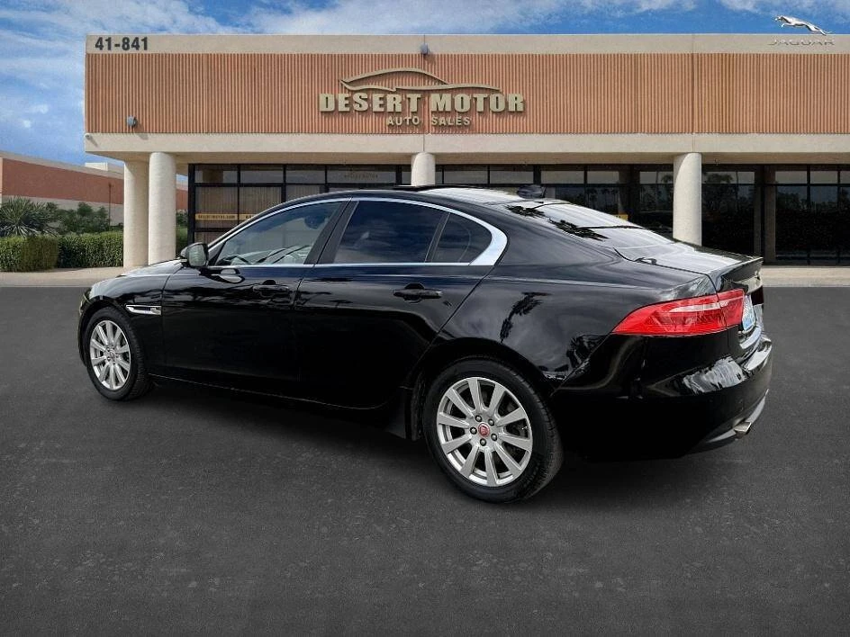 2019 Jaguar XE - Image 6 of 20