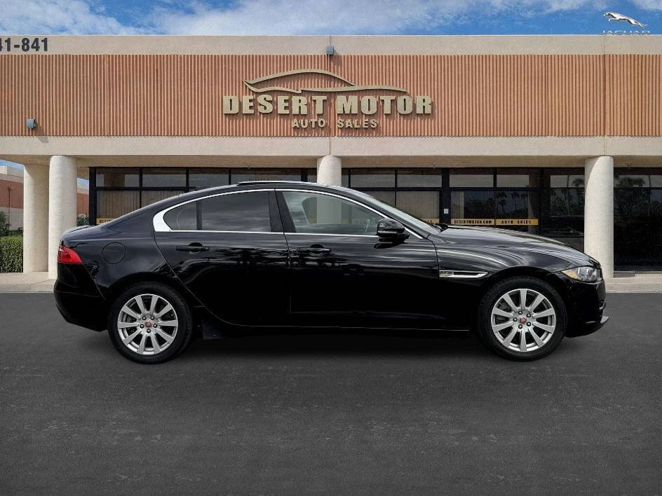 2019 Jaguar XE - Image 4 of 20