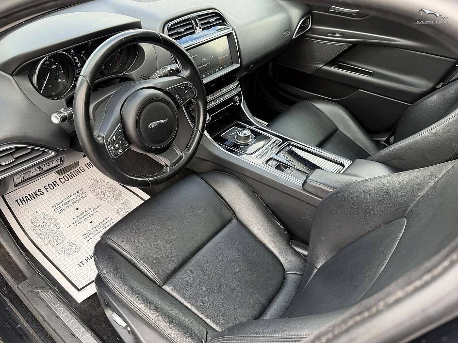 2019 Jaguar XE - Image 13 of 20