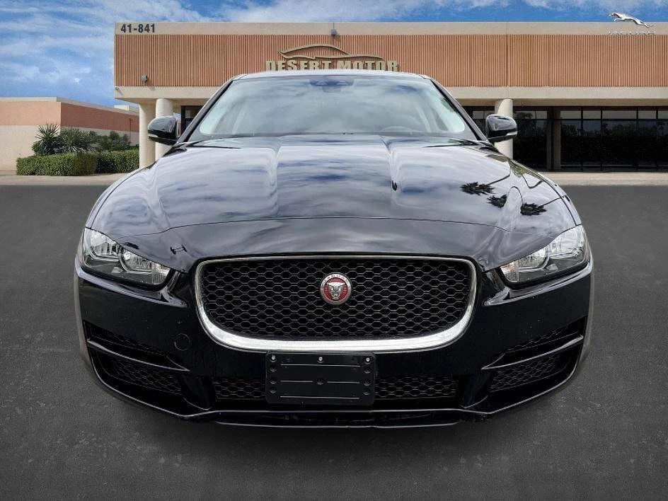 2019 Jaguar XE - Image 2 of 20