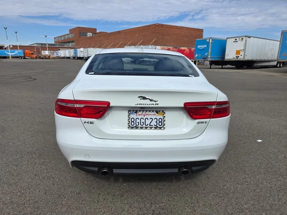 2019 Jaguar XE - Image 5 of 14