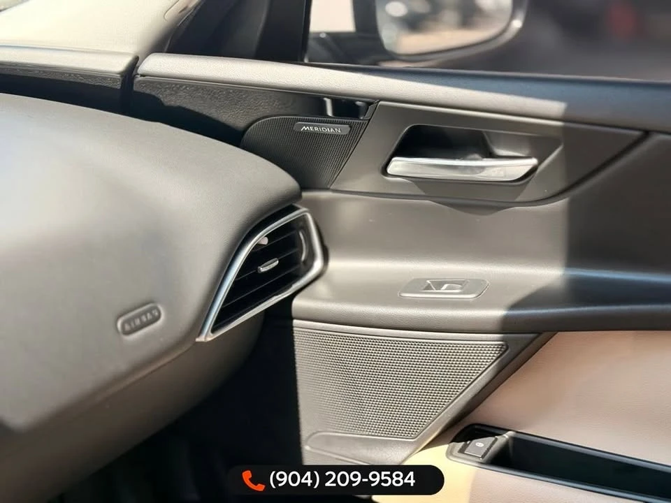 2019 Jaguar XE - Image 20 of 20