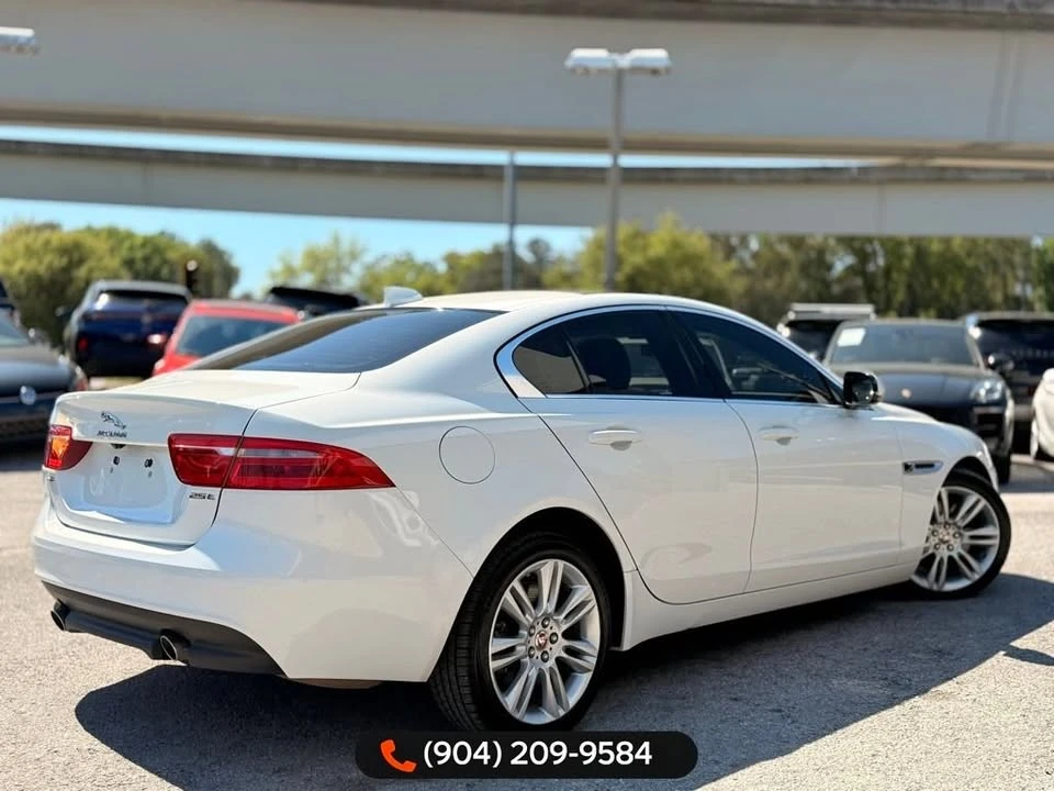 2019 Jaguar XE - Image 7 of 20