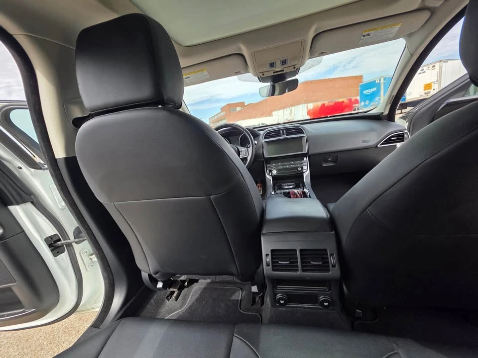 2019 Jaguar XE - Image 8 of 14