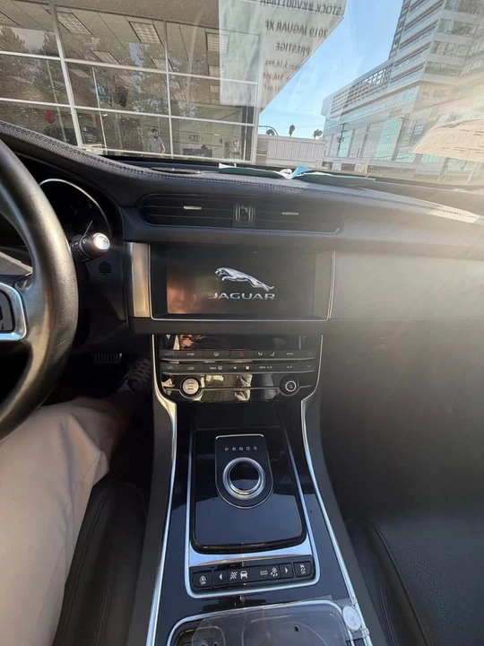 2019 Jaguar X260 XF - Image 6 of 8