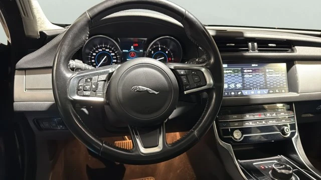 2019 Jaguar X260 XF - Image 17 of 20