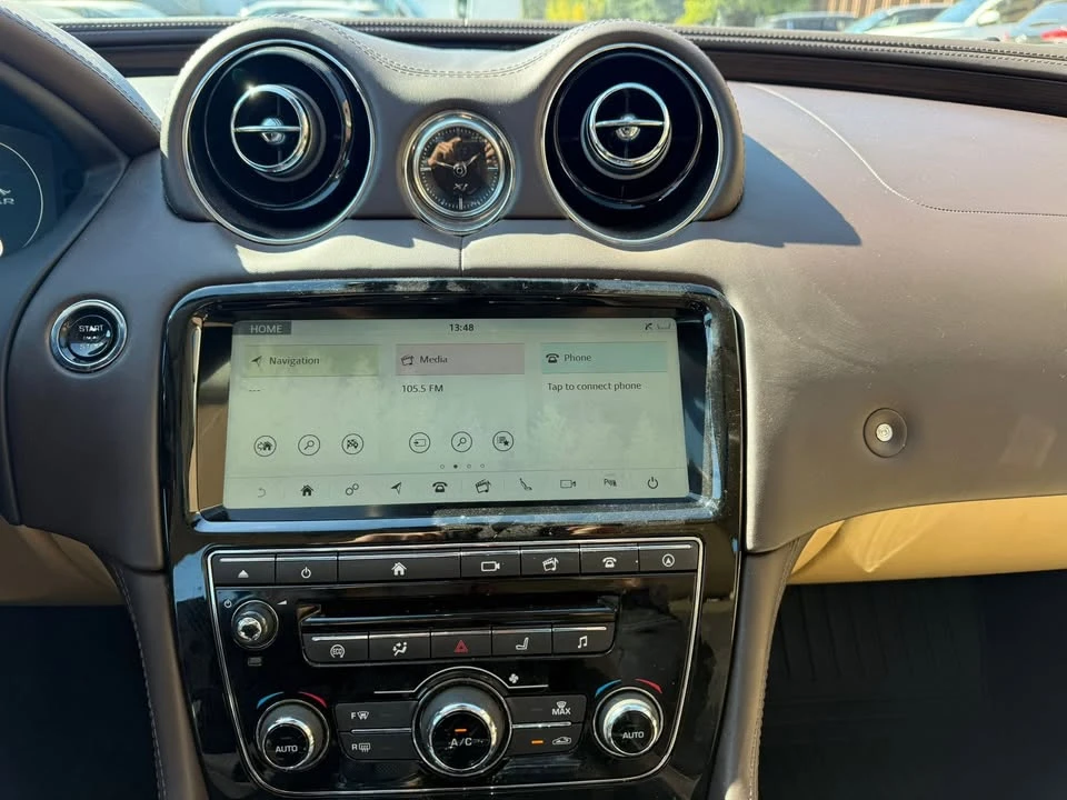 2019 Jaguar X351 XJ - Image 10 of 13