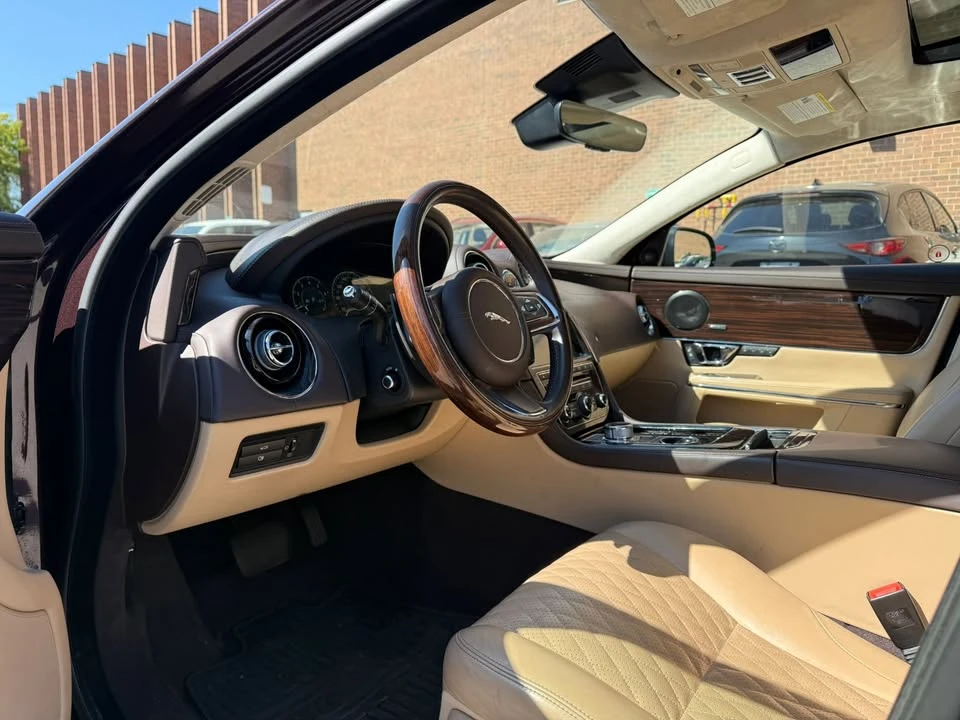2019 Jaguar X351 XJ - Image 8 of 13