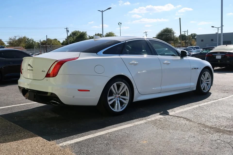 2019 Jaguar X351 XJ - Image 13 of 20