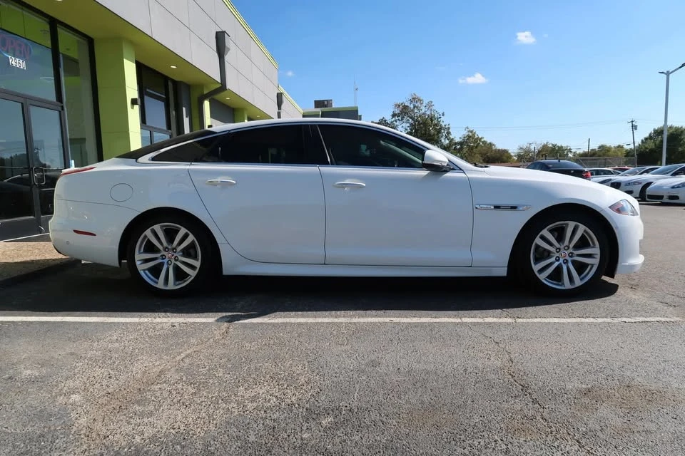 2019 Jaguar X351 XJ - Image 8 of 20