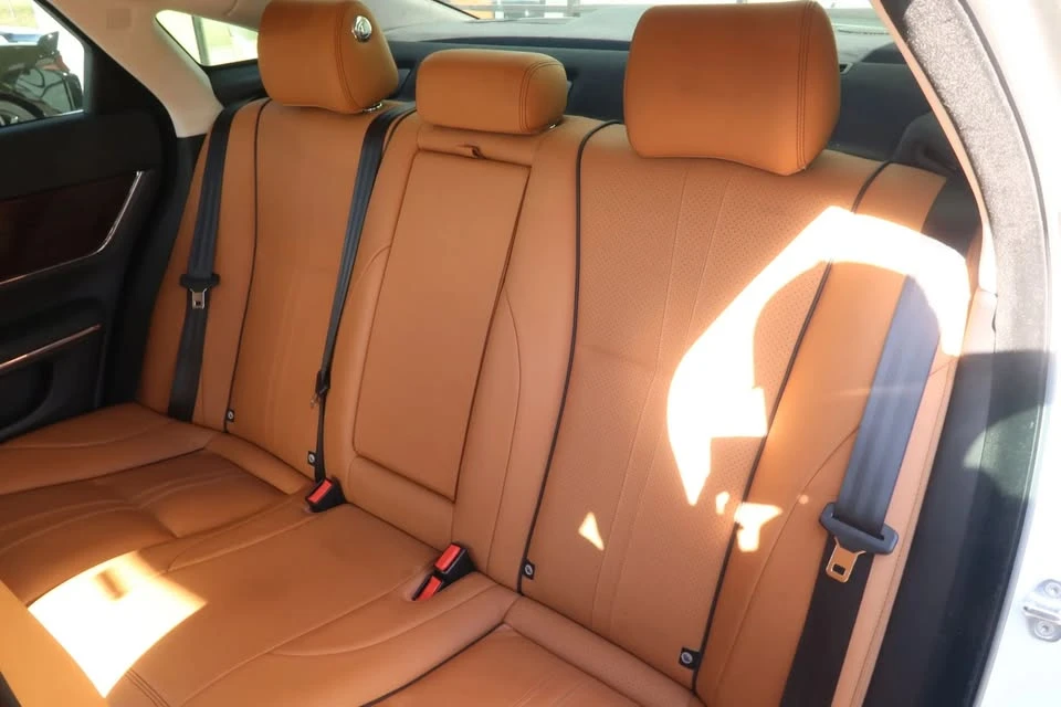 2019 Jaguar X351 XJ - Image 19 of 20