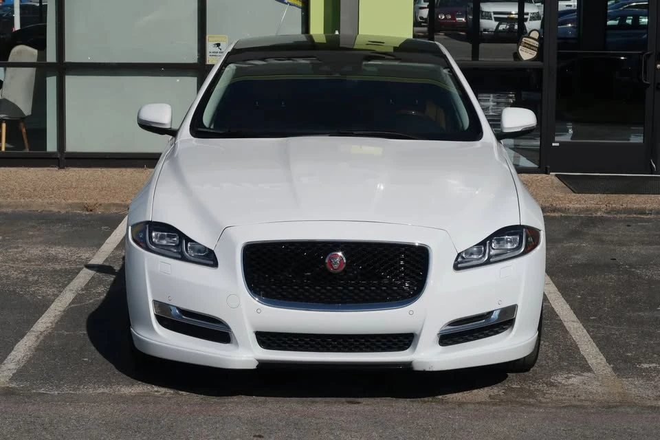 2019 Jaguar X351 XJ - Image 4 of 20