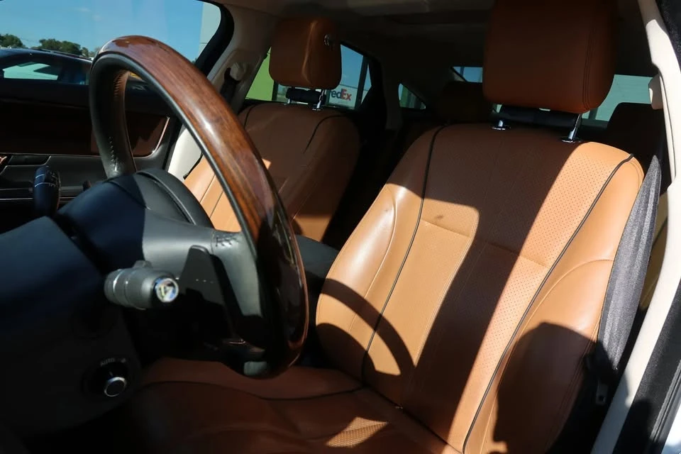 2019 Jaguar X351 XJ - Image 16 of 20