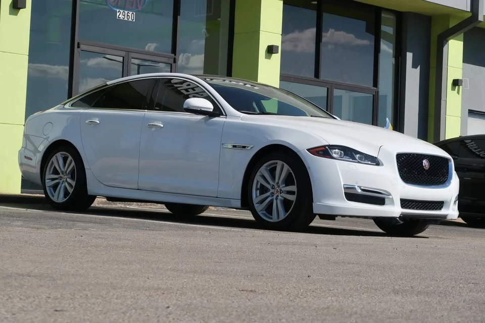 2019 Jaguar X351 XJ - Image 6 of 20