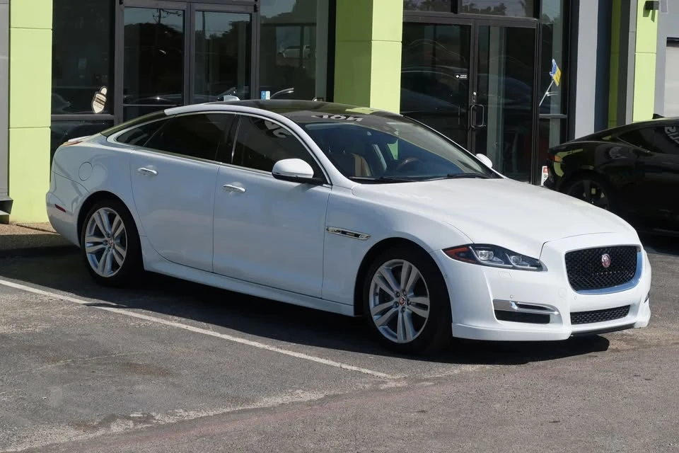 2019 Jaguar X351 XJ - Image 5 of 20