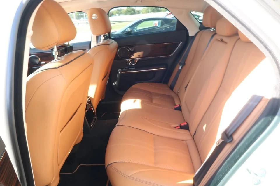 2019 Jaguar X351 XJ - Image 18 of 20