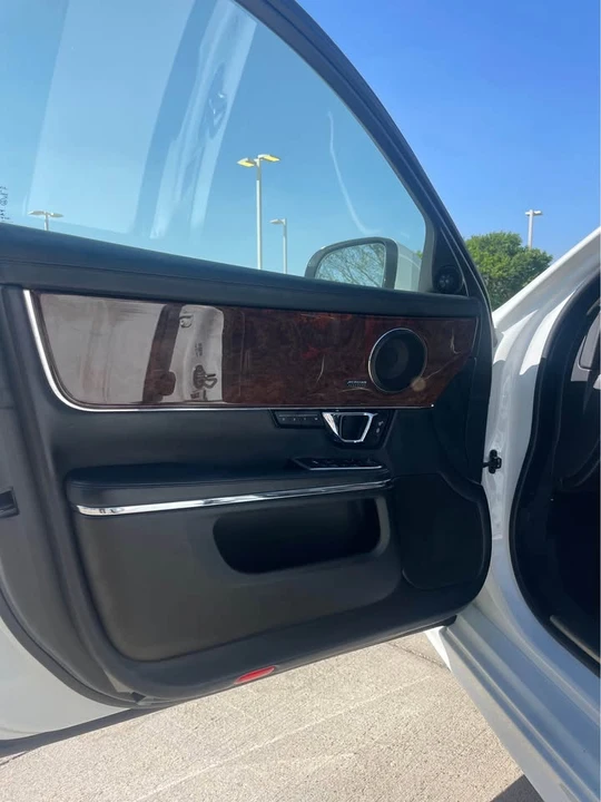 2019 Jaguar X351 XJ - Image 11 of 12