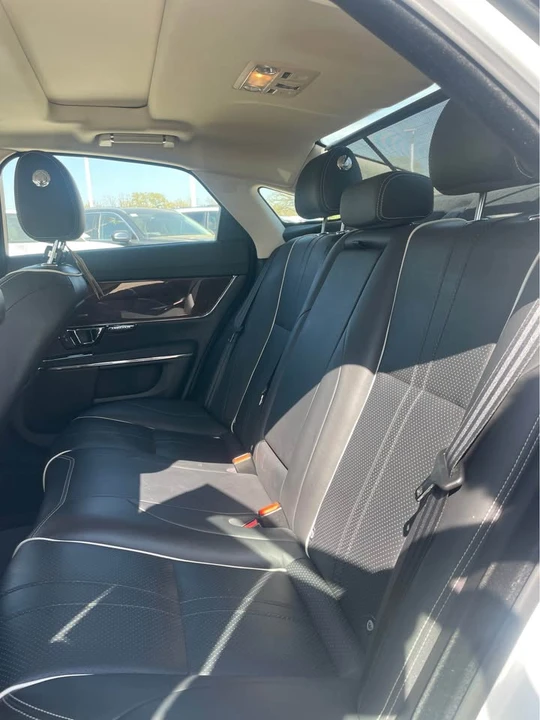 2019 Jaguar X351 XJ - Image 9 of 12