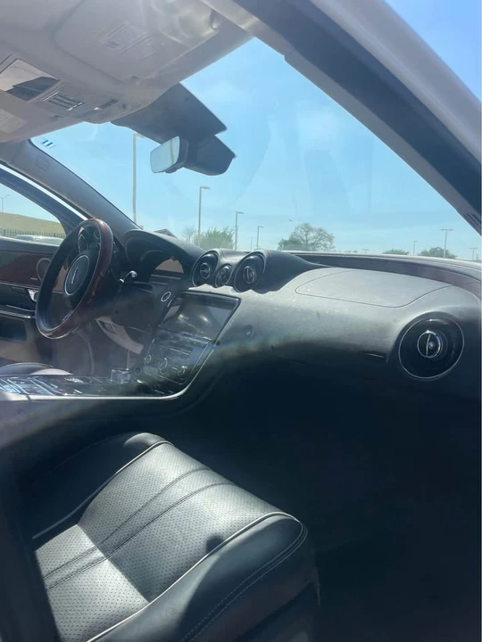 2019 Jaguar X351 XJ - Image 7 of 12