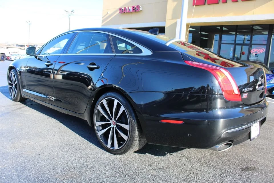 2019 Jaguar X351 XJ - Image 4 of 20