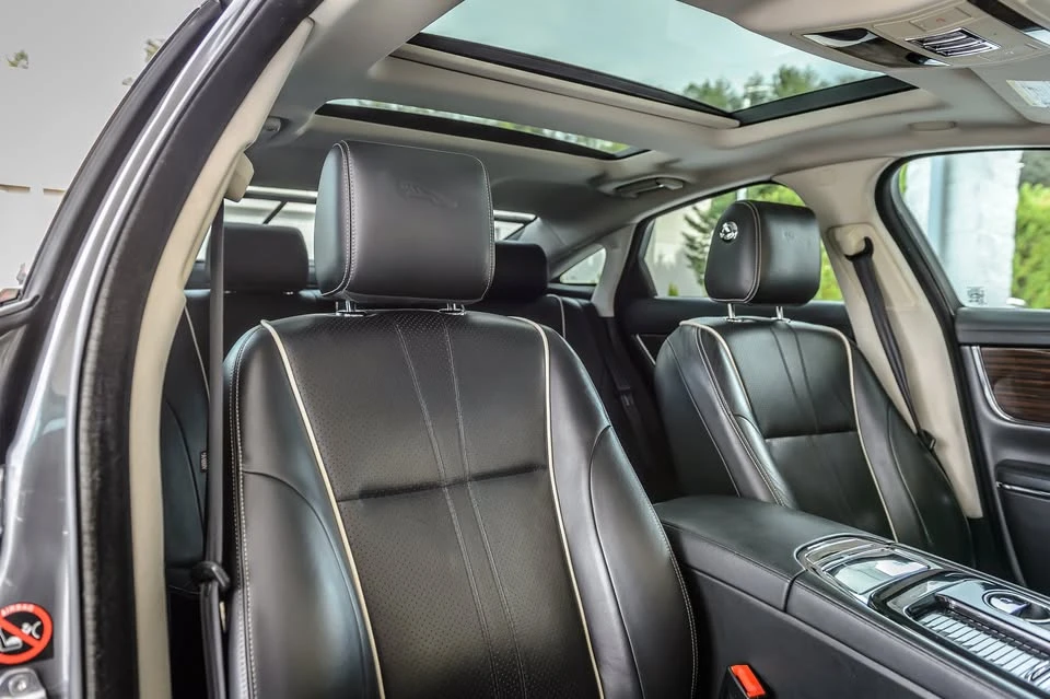 2019 Jaguar X351 XJ - Image 13 of 20