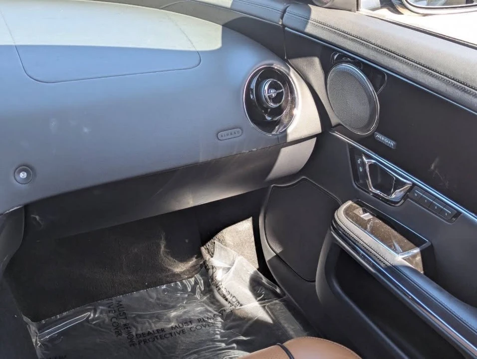 2019 Jaguar X351 XJR - Image 17 of 20
