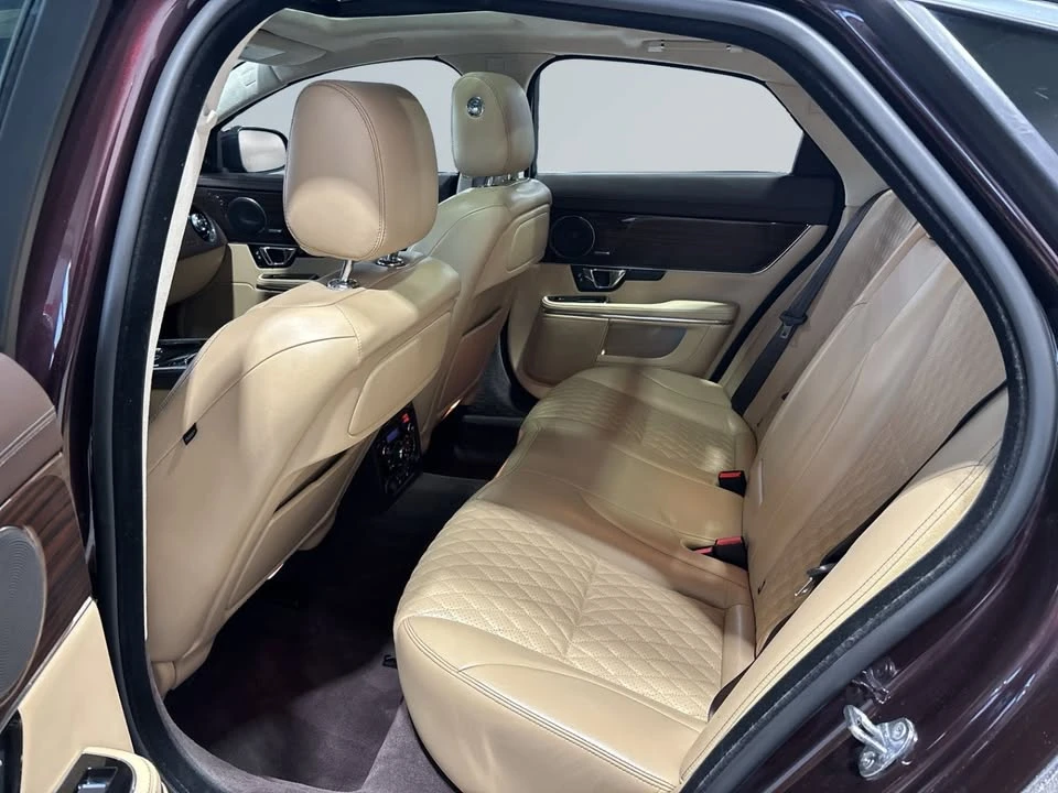 2019 Jaguar X351 XJ - Image 14 of 20