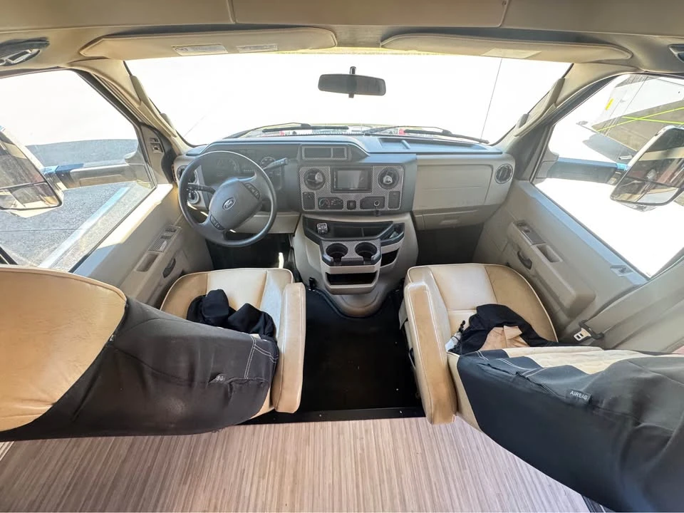 2019 Jayco - Image 14 of 20