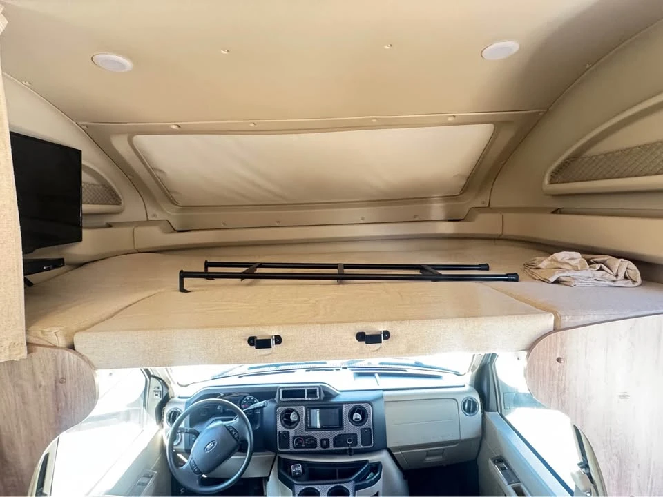 2019 Jayco - Image 17 of 20