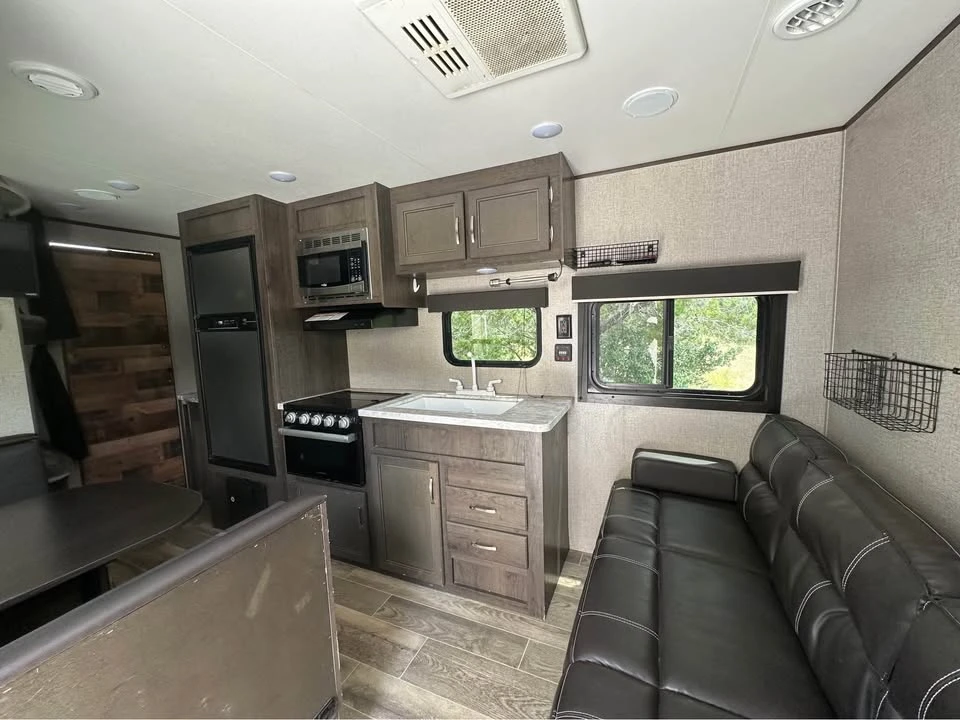 2019 Jayco - Image 4 of 9