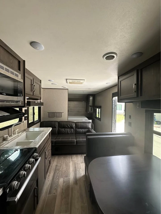 2019 Jayco - Image 3 of 9