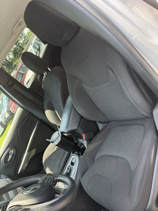 2019 Jeep KL Cherokee - Image 3 of 25