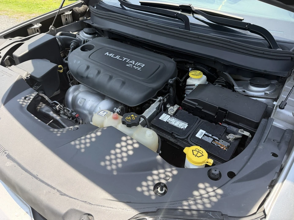 2019 Jeep KL Cherokee - Image 2 of 25