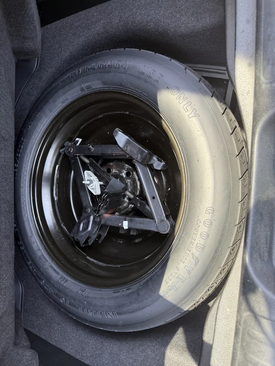 2019 Jeep KL Cherokee - Image 10 of 25