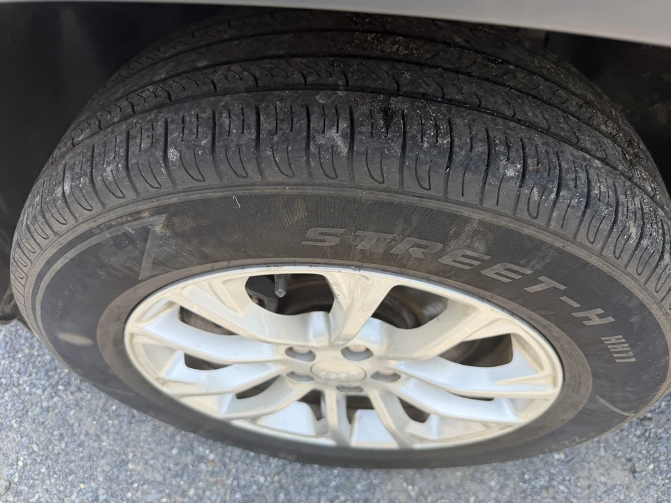 2019 Jeep KL Cherokee - Image 14 of 25
