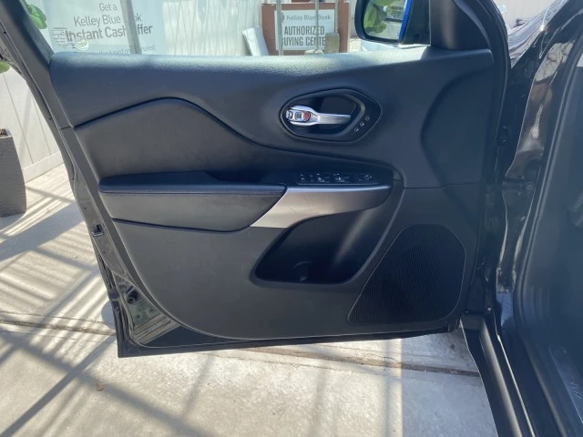 2019 Jeep KL Cherokee - Image 25 of 31