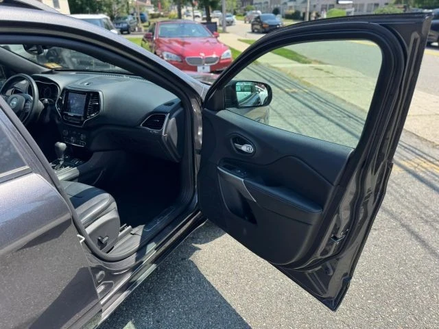 2019 Jeep KL Cherokee - Image 16 of 31
