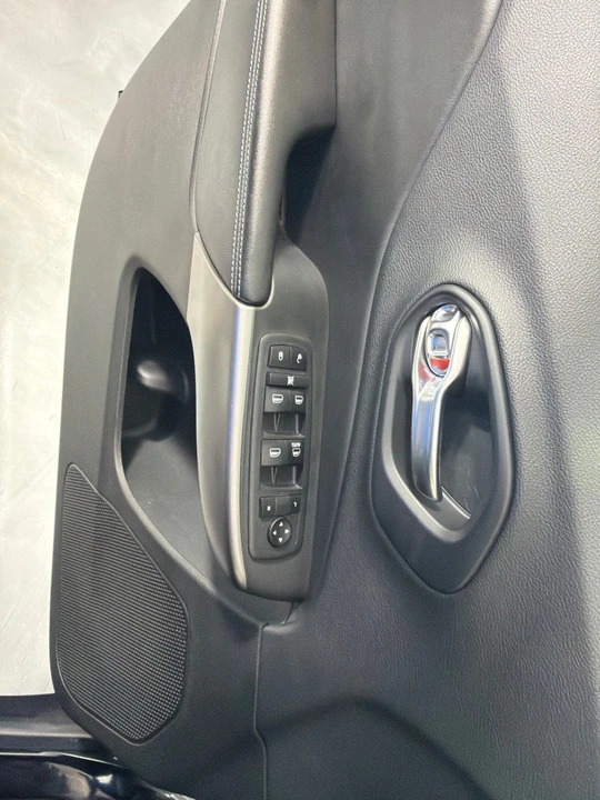 2019 Jeep KL Cherokee - Image 9 of 23