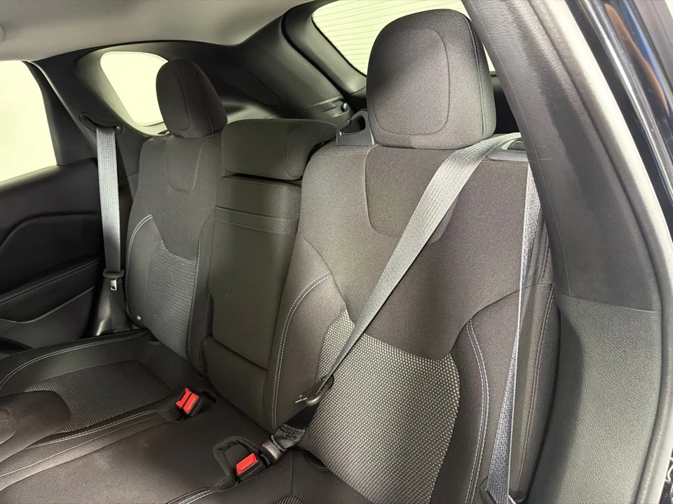 2019 Jeep KL Cherokee - Image 16 of 23