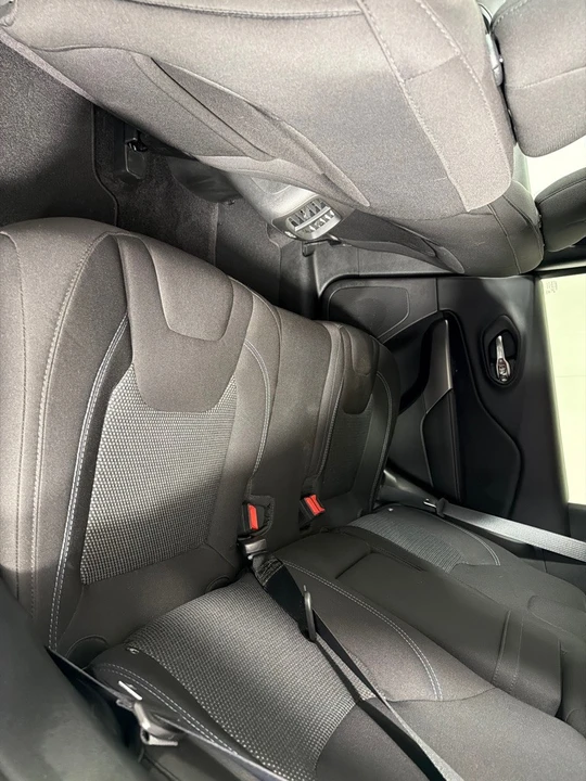 2019 Jeep KL Cherokee - Image 15 of 23