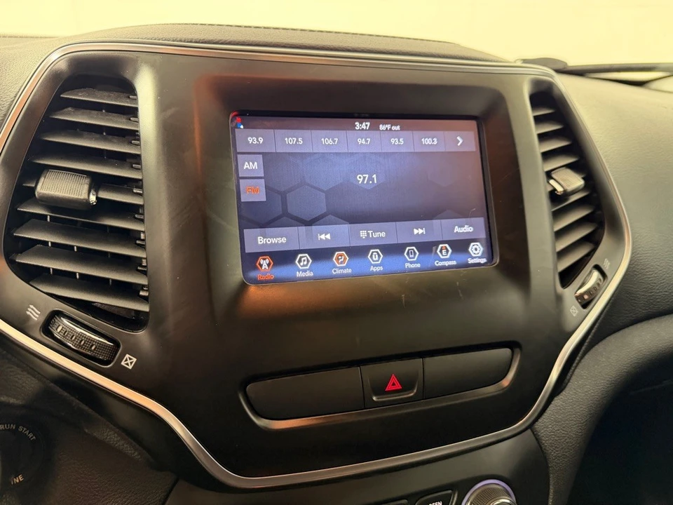 2019 Jeep KL Cherokee - Image 14 of 23