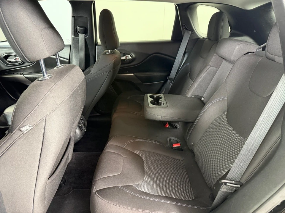 2019 Jeep KL Cherokee - Image 18 of 23