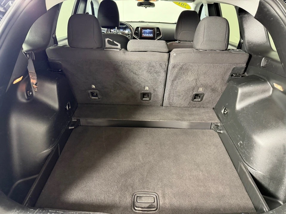 2019 Jeep KL Cherokee - Image 19 of 23