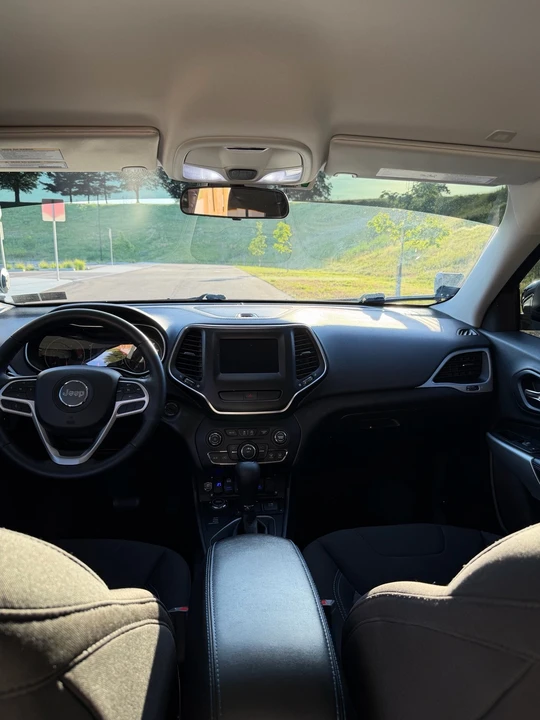 2019 Jeep KL Cherokee - Image 20 of 27